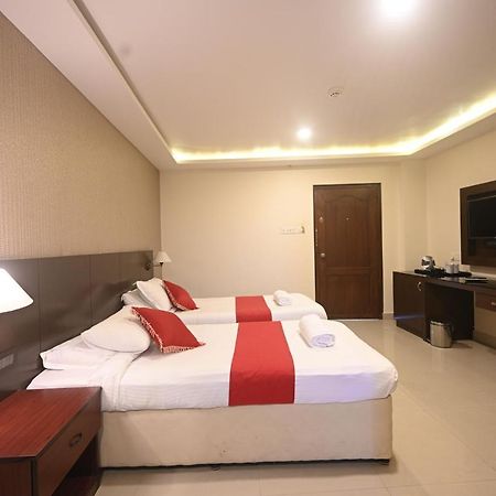 Hotel Bhagavath Gardens Chengannur Esterno foto