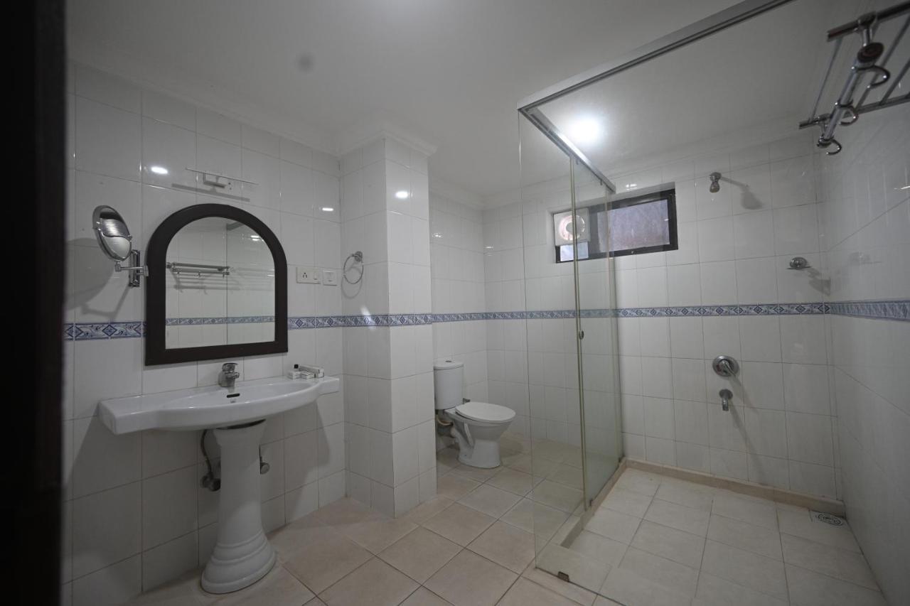 Hotel Bhagavath Gardens Chengannur Esterno foto