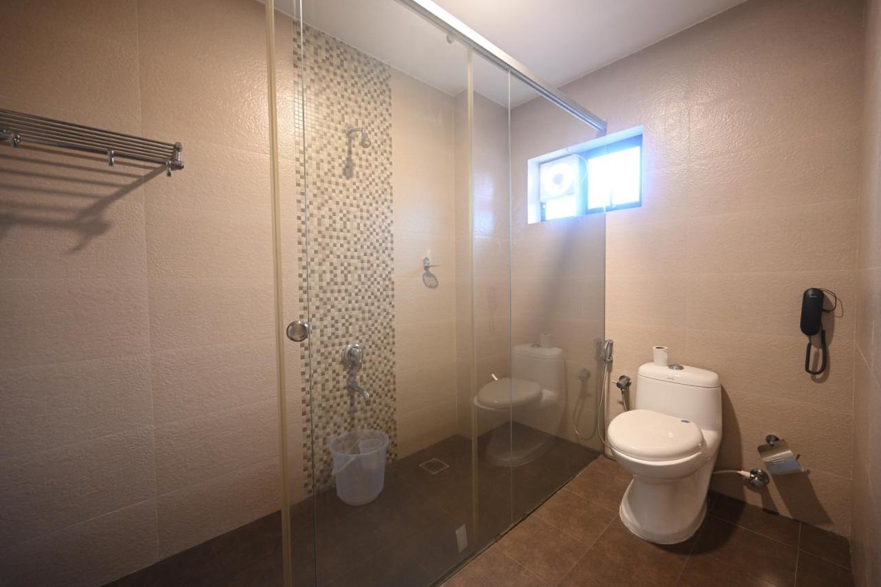 Hotel Bhagavath Gardens Chengannur Esterno foto